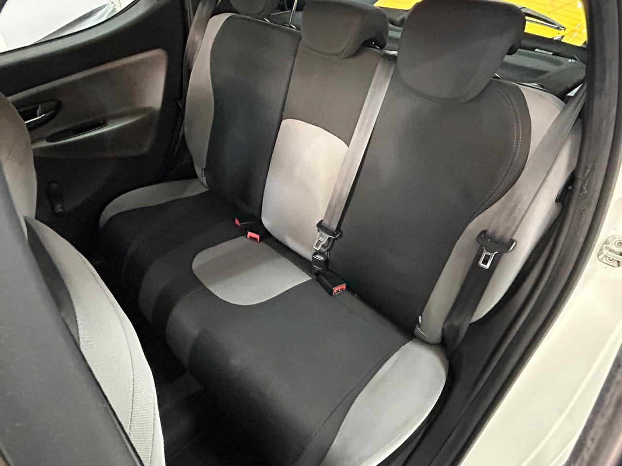 Lancia Ypsilon 1.2 69 CV 5 porte GPL Ecochic Silver