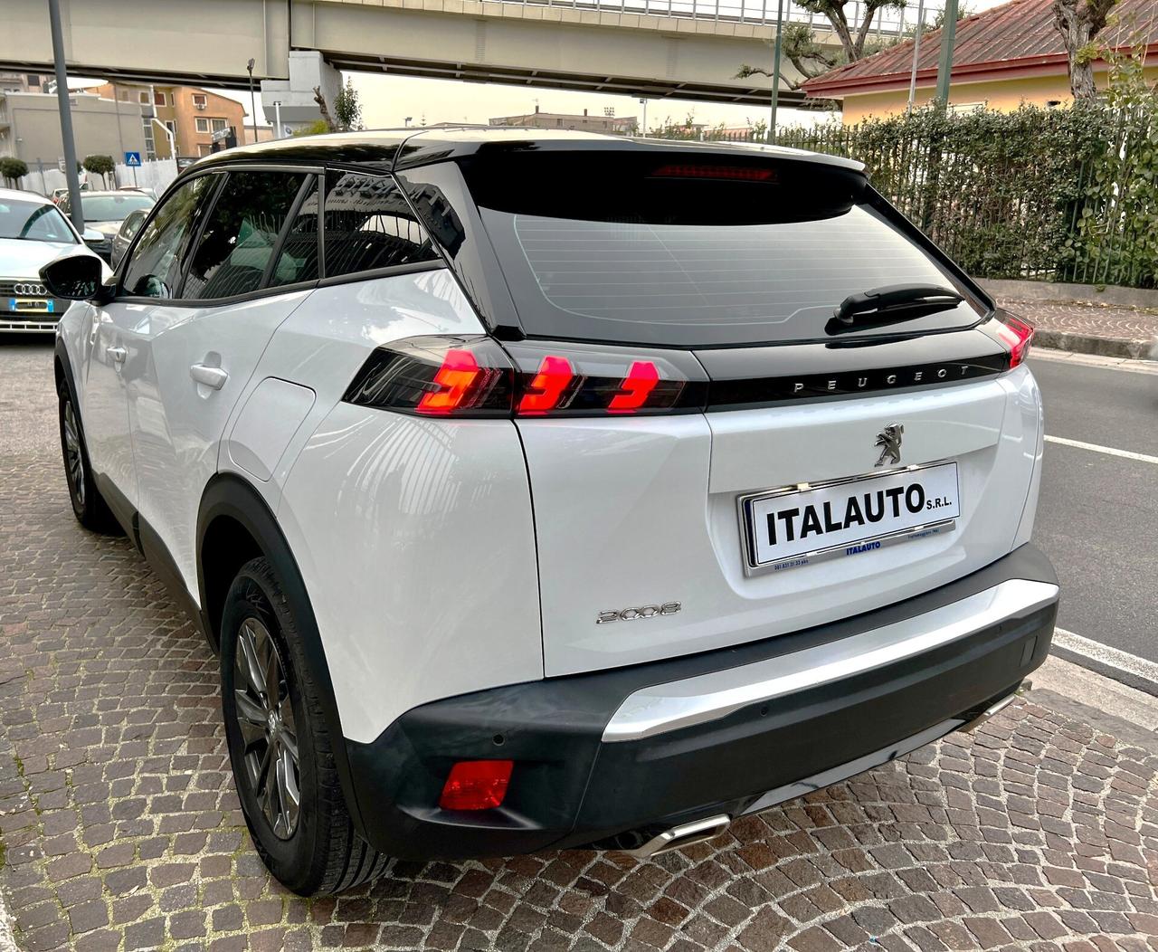 Peugeot 2008 PureTech 130 S&S EAT8 Active Pack