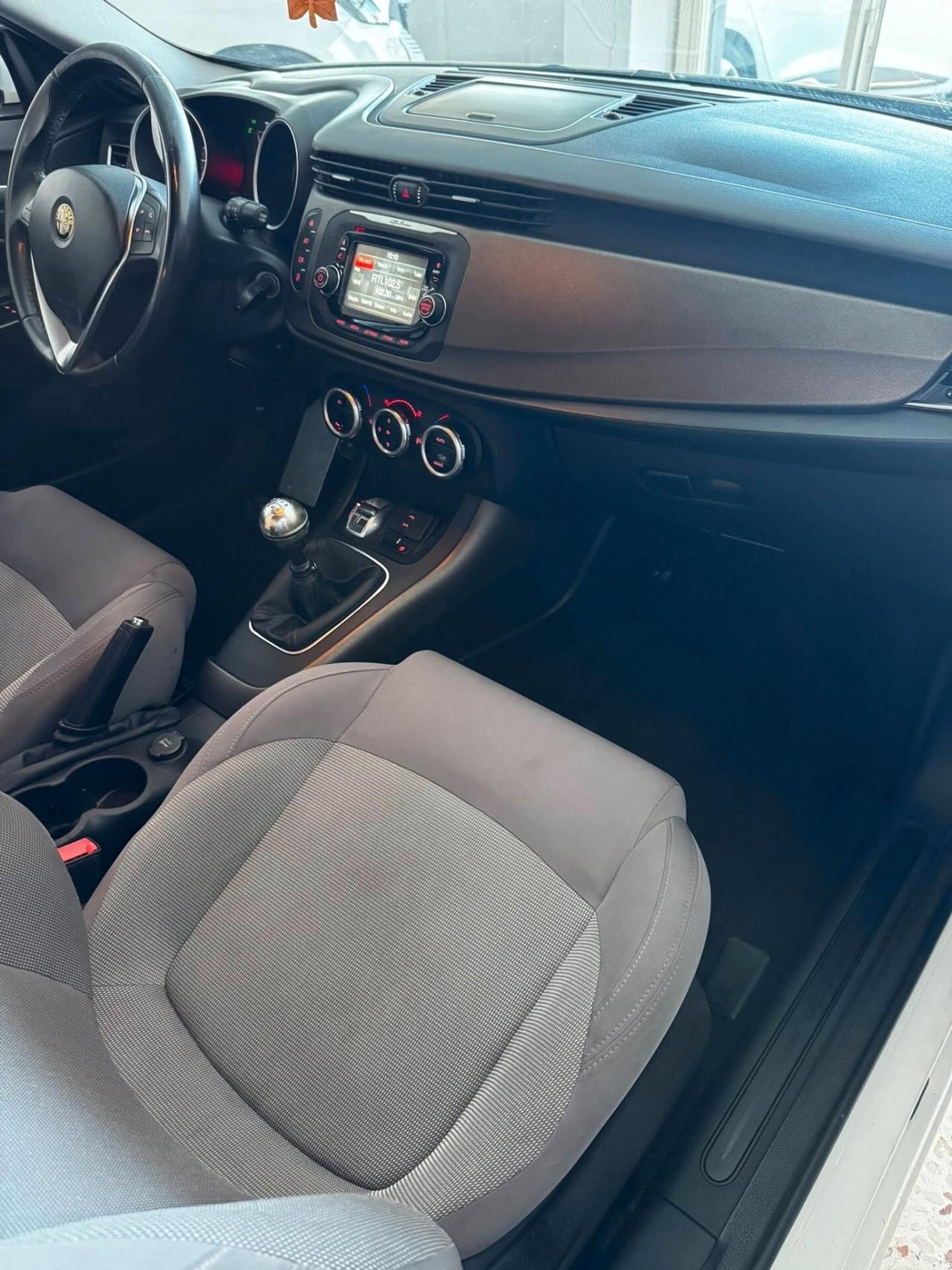 Alfa Romeo Giulietta 2.0 JTDm-2 150 CV Distinctive