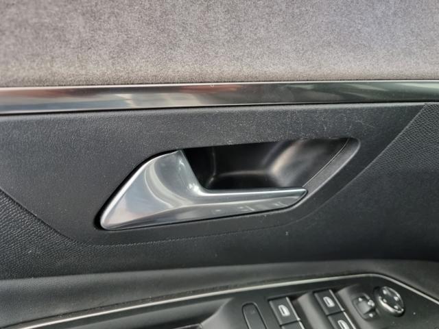 PEUGEOT 3008 PureTech Turbo 130 S&S EAT8 GT