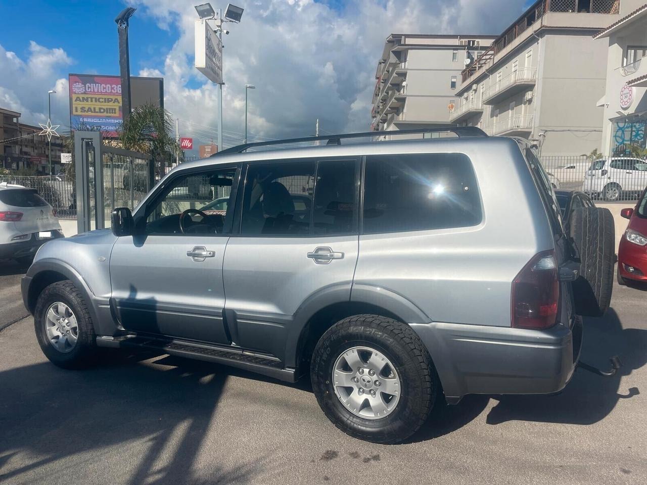 Mitsubishi Pajero 3.2 Td Gancio Traino 7 Posti