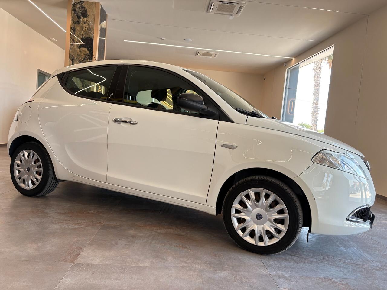 Lancia Ypsilon 1.3 MJT 16V 95 CV 5 porte S&S Gold