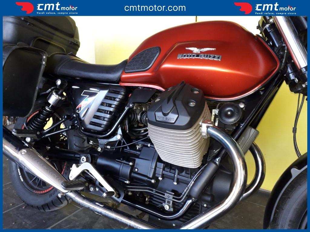 Moto Guzzi V7 - 2016