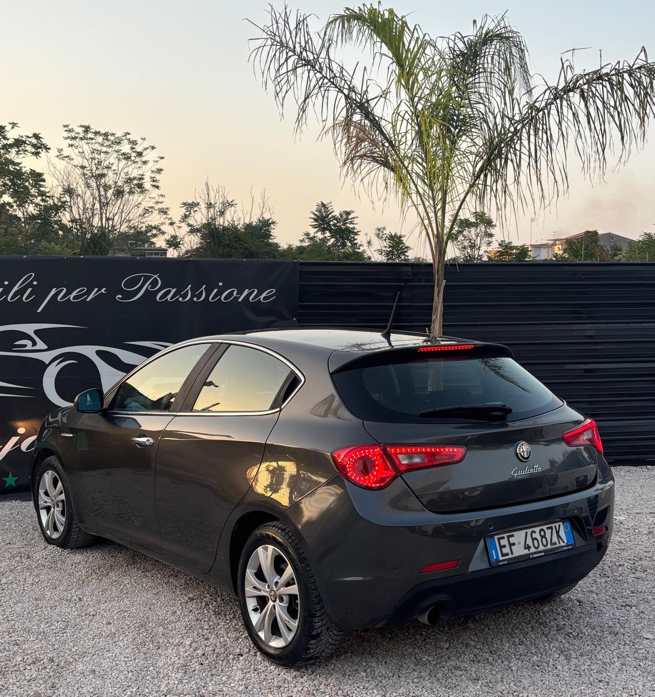 Alfa Romeo Giulietta 1.6 JTDm-2 105 CV Exclusive