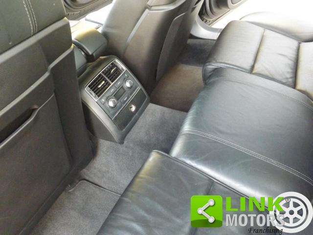 AUDI S8 5.2 V10 quattro tiptronic