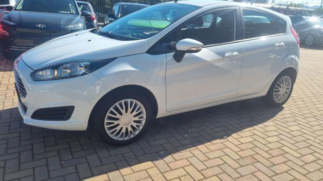 FORD Fiesta 1.5 TDCi 75CV 5 porte Titanium