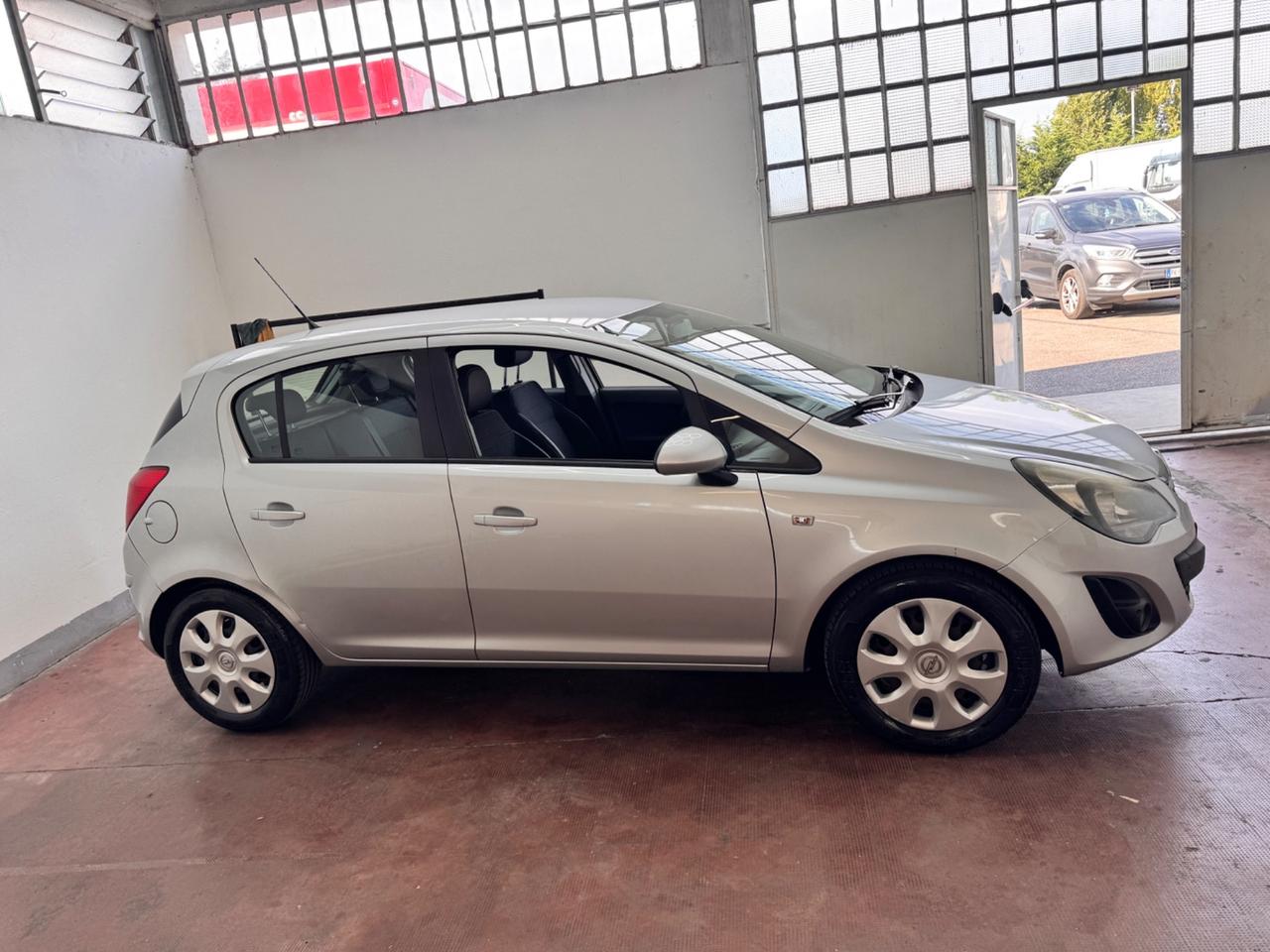 Opel Corsa 1.2 85CV 5 porte GPL-TECH Edition