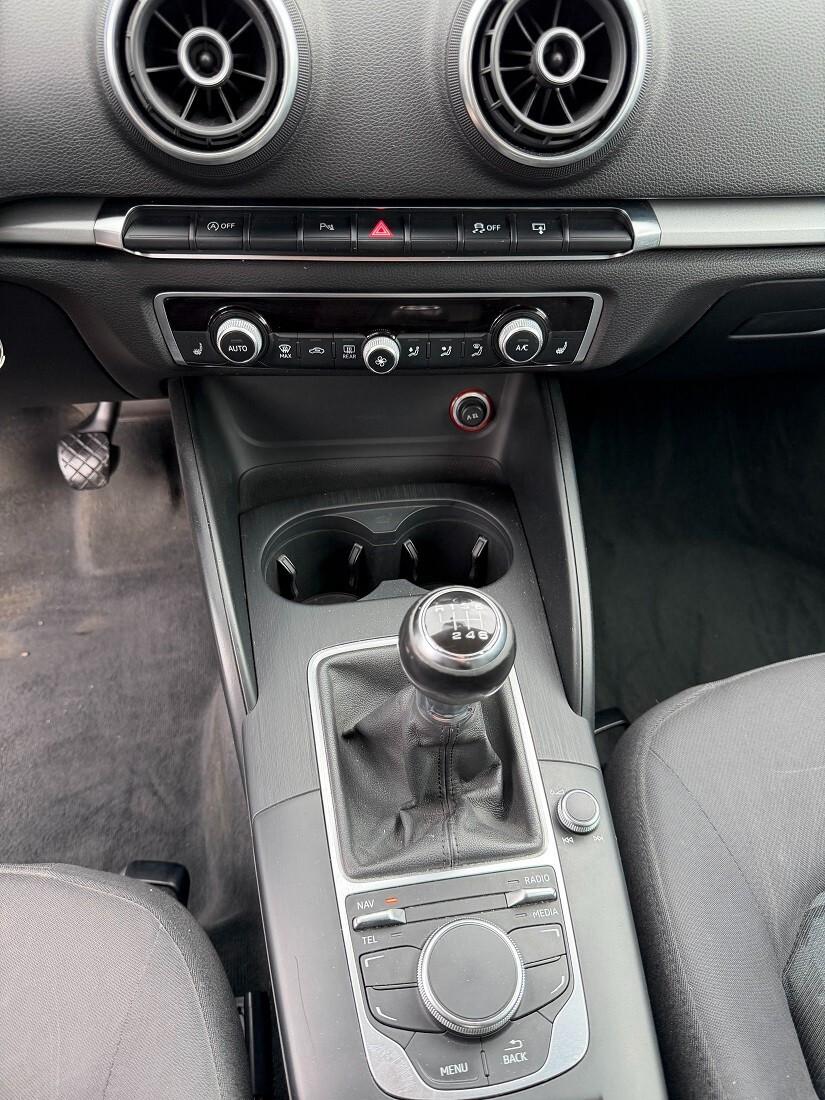 Audi A3 SPB 1.6 TDI ultra Attraction