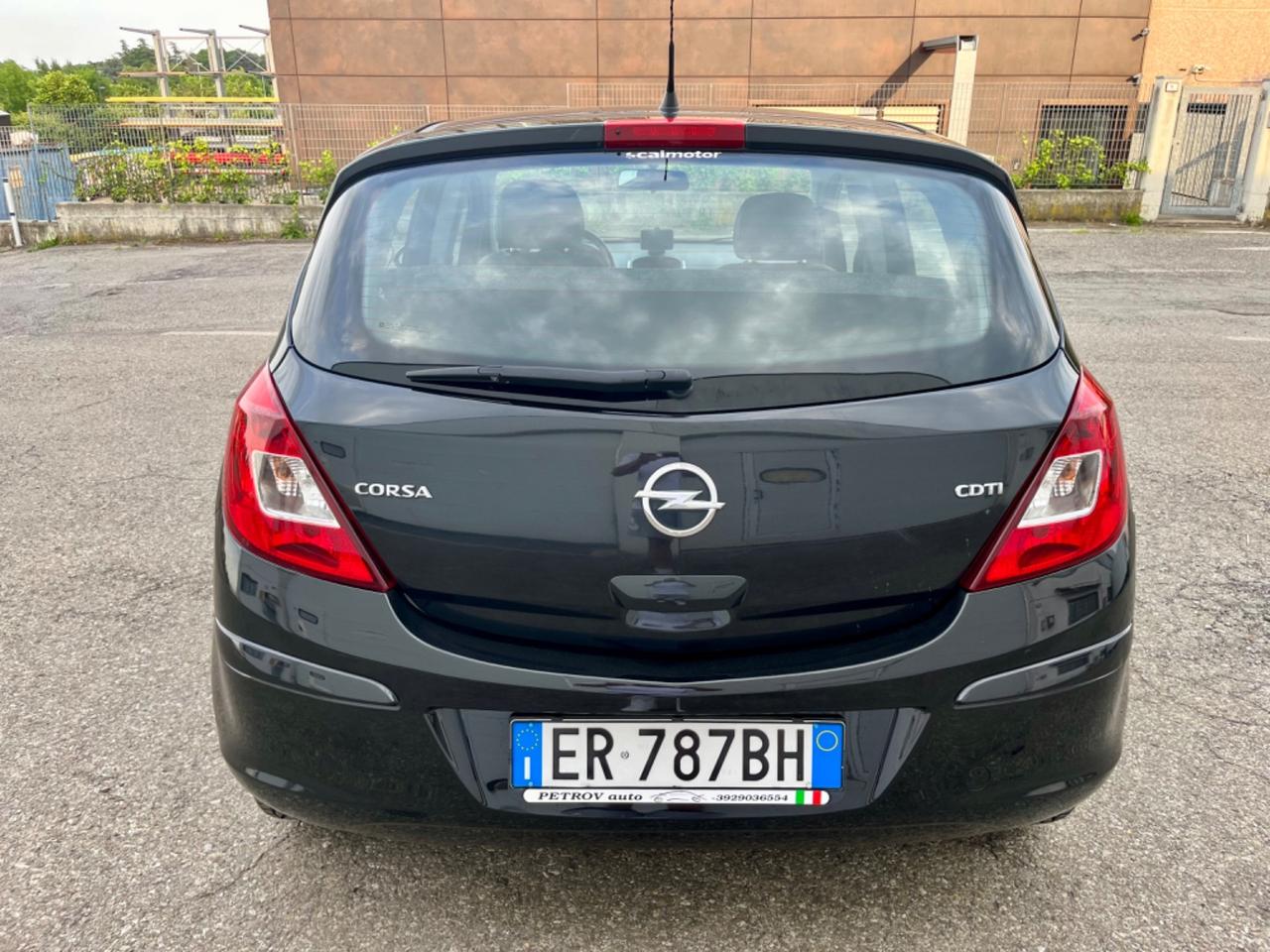 Opel Corsa 1.3d 2013 142.000km catena appena sostituita