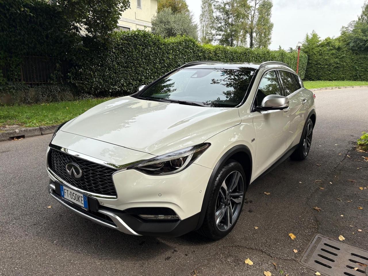 Infiniti QX30 2.0 turbo DCT AWD Luxe Tech
