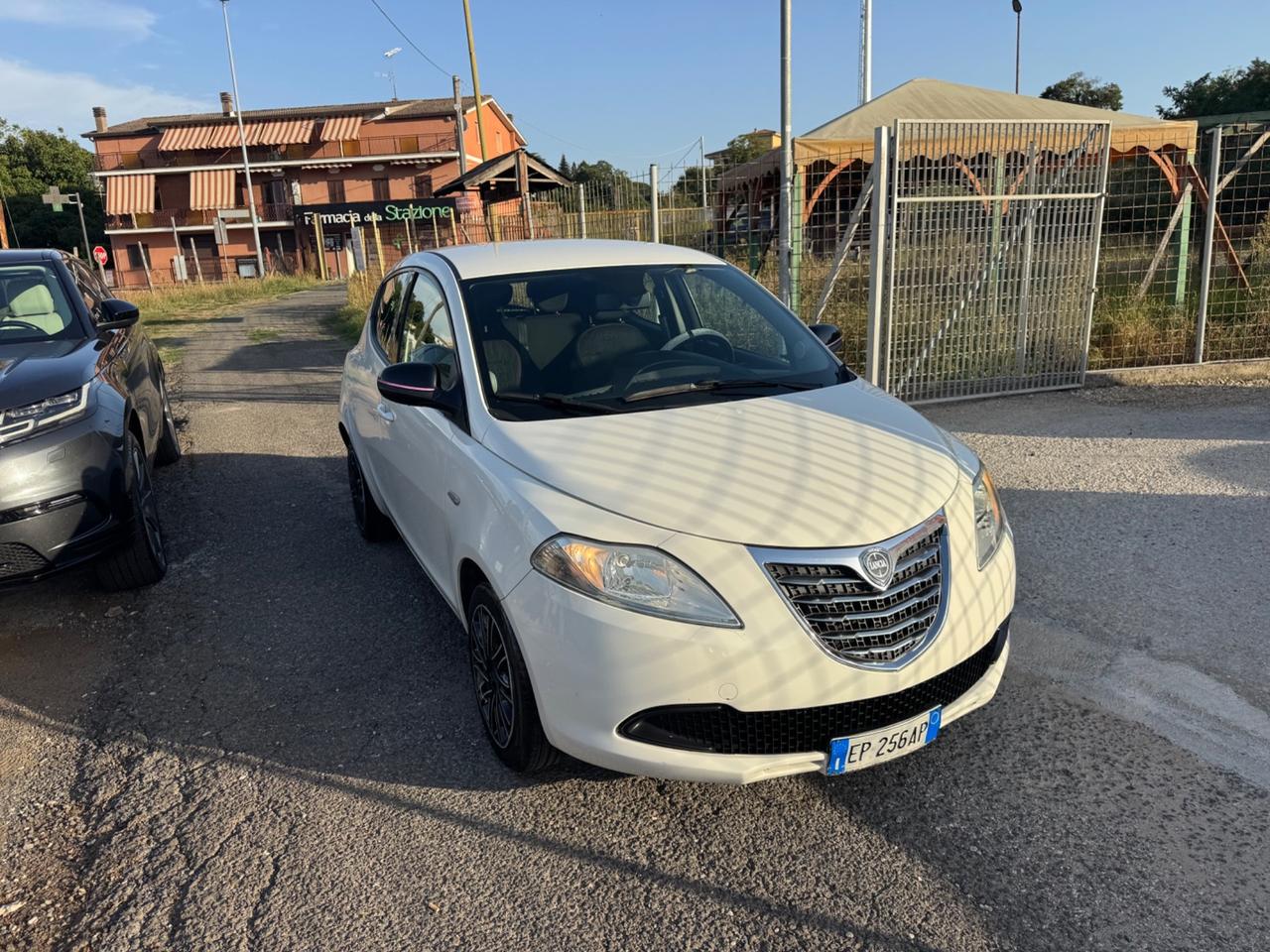 Lancia Ypsilon 1.2 69 CV 5 porte GPL Ecochic Silver