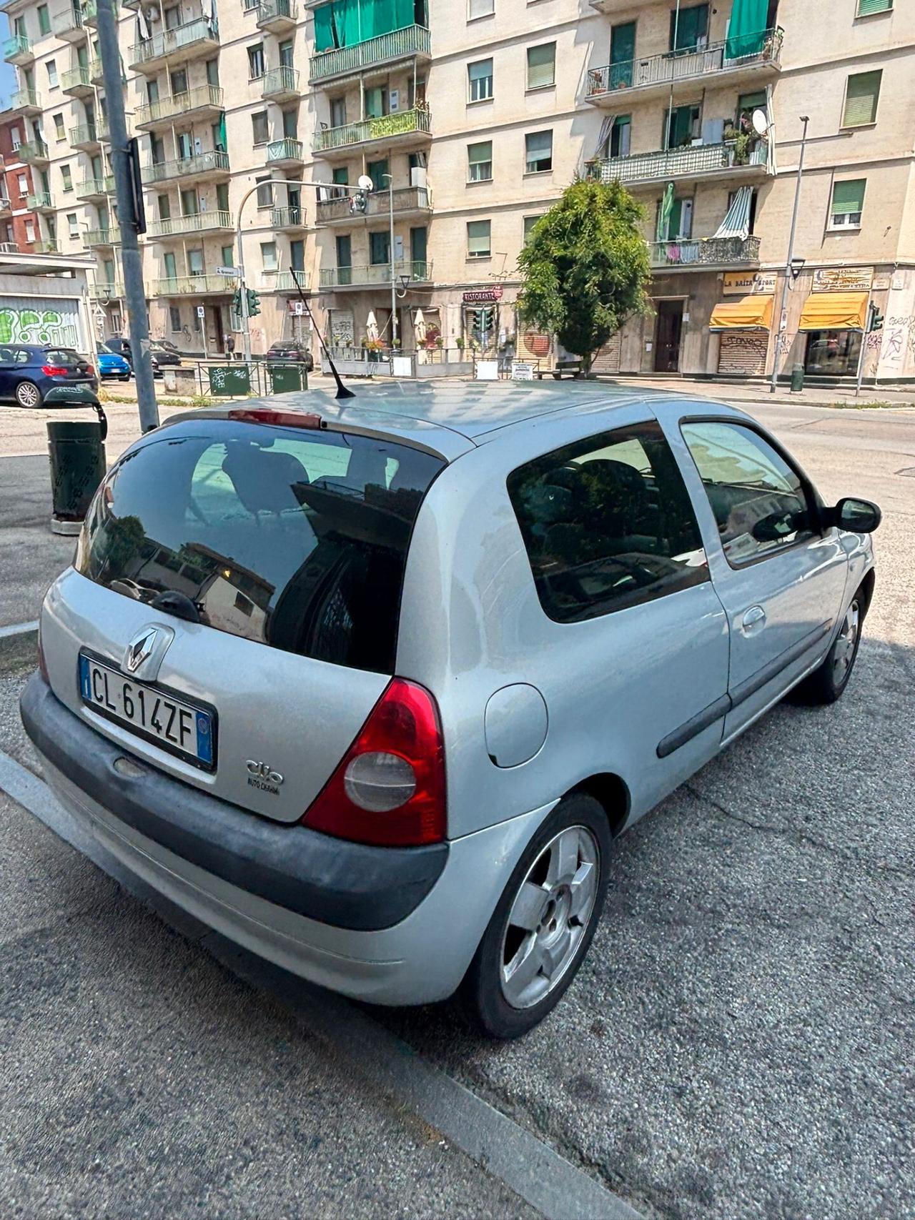 Renault Clio 1.2 16V cat 3 porte Luxe Dynamique