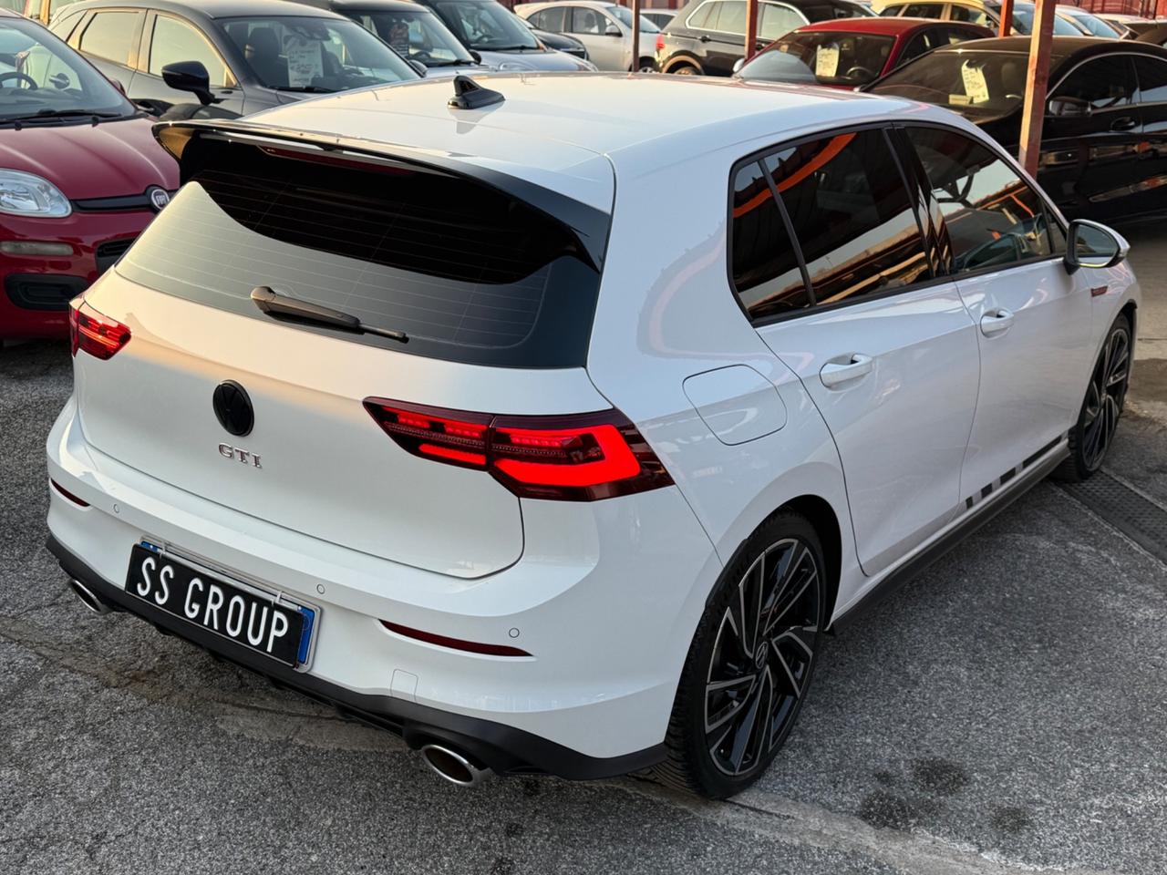 Golf GTI 2.0 300 cv-club sport -unipro-rate