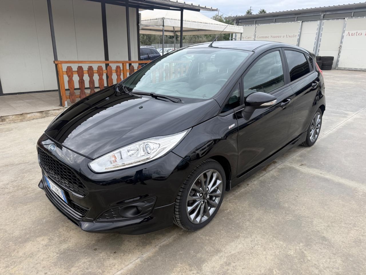 Ford Fiesta 1.5 TDCi 75CV 5 porte ST-Line