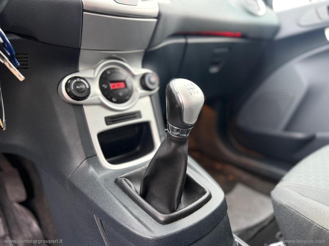 FORD Fiesta 1.4 TDCi 68 CV 5p. Titanium