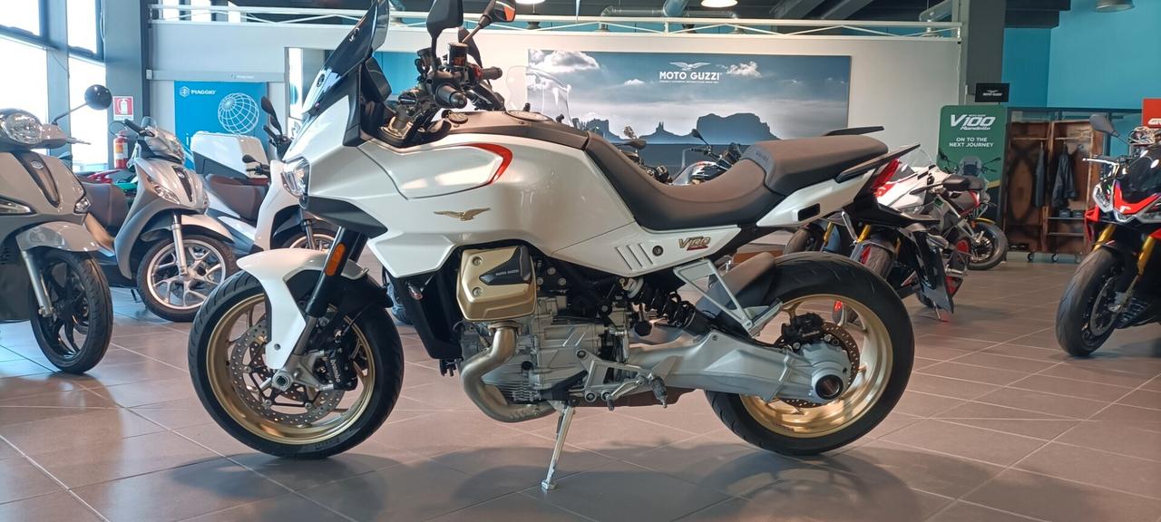 Moto Guzzi V100 Mandello