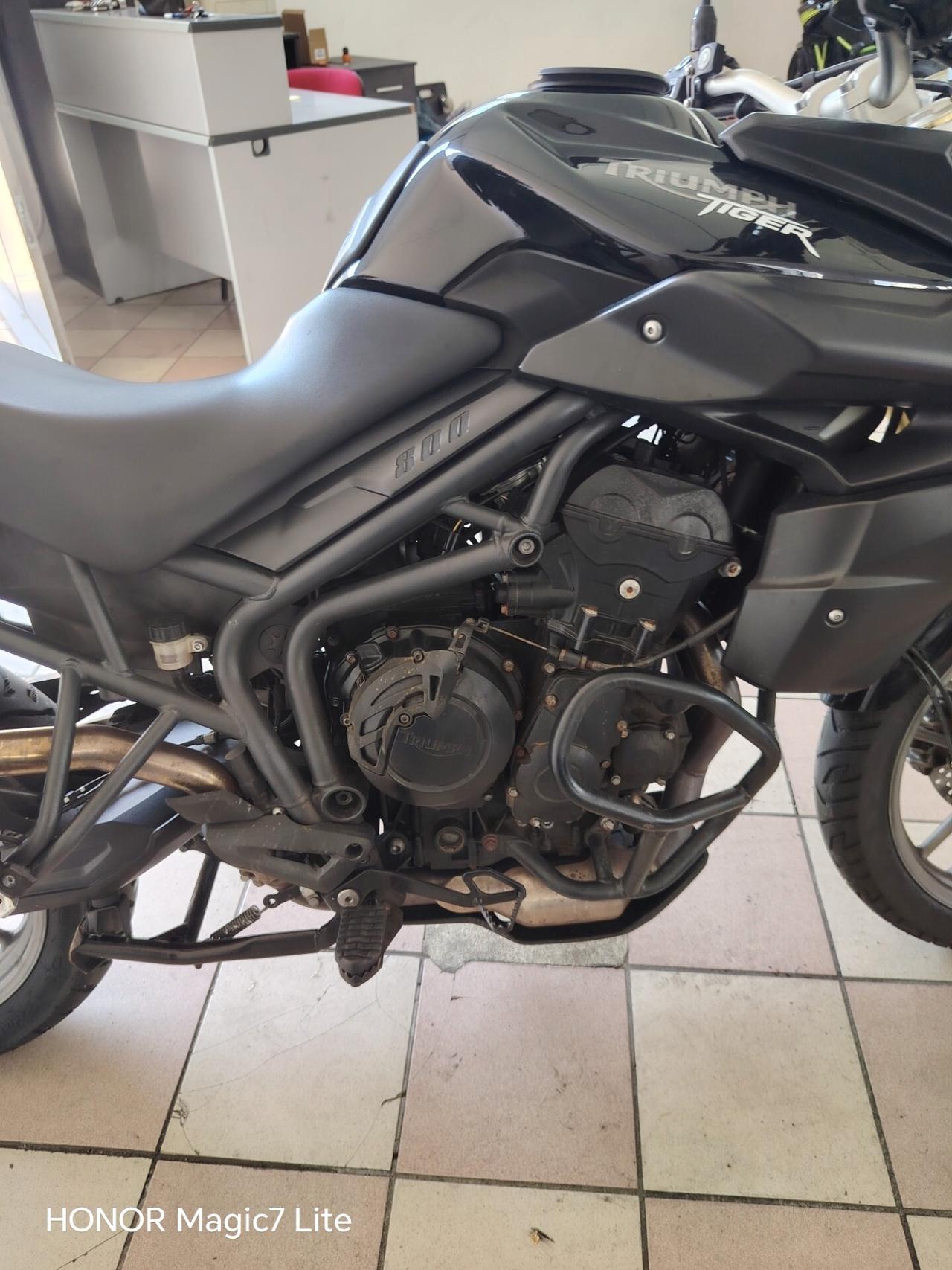 Triumph Tiger 800