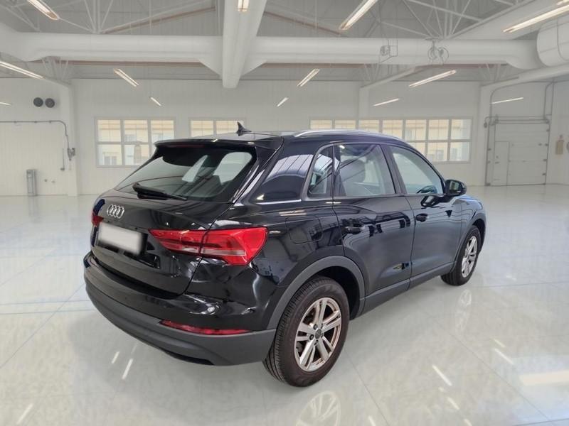AUDI Q3 35 TDI S tronic Business