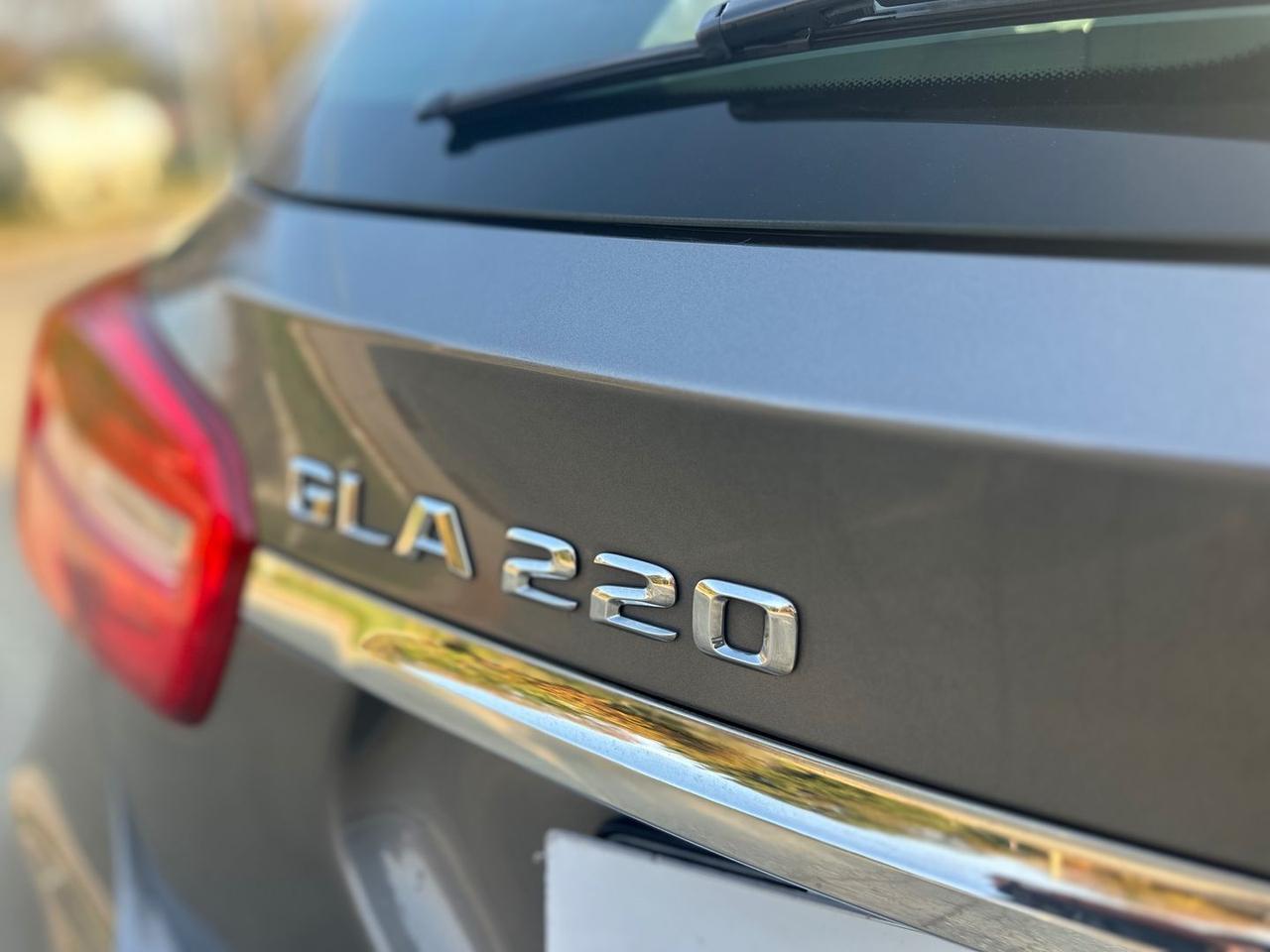 Mercedes-Benz GLA 220 Premium GLA 220 CDI #7759