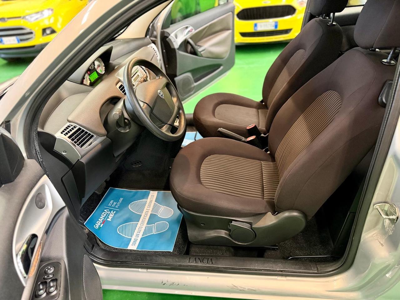 Lancia Ypsilon 1.4 benz. 16V Sport MomoDesign Automatico