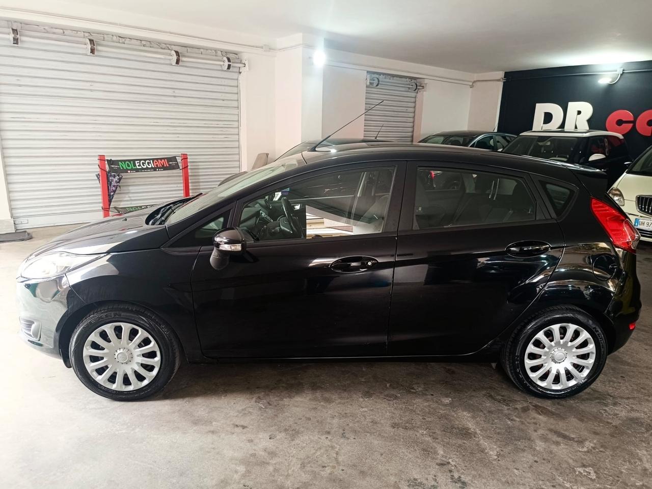 Ford Fiesta 1.5 TDCi 75CV 5 porte Black & White Edition