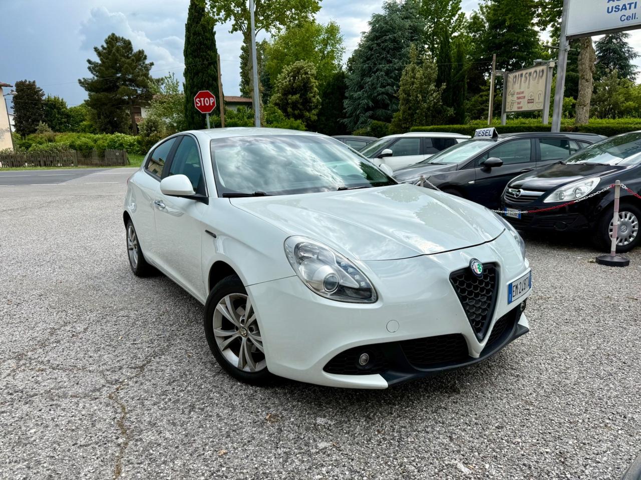 Alfa Romeo Giulietta 1.6 JTDm-2 Progression g.traino Ok NEOPATENTATI
