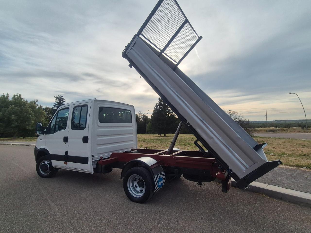 Iveco Daily 35C12 2.3 115cv gemellato ribaltabile trilaterale 08