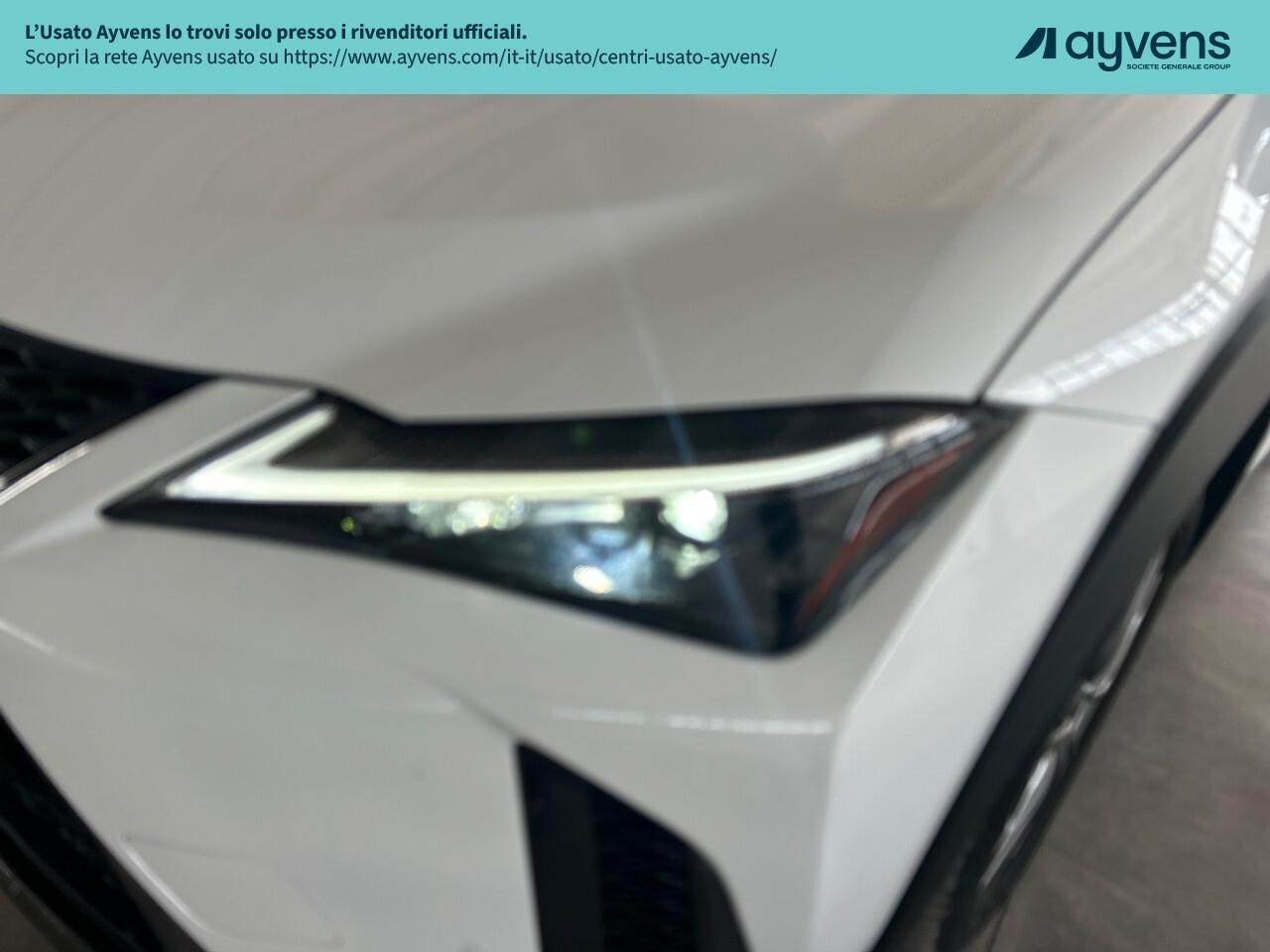 Lexus UX Hybrid Design