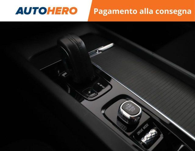 VOLVO XC60 B4 (d) AWD Geartronic Momentum