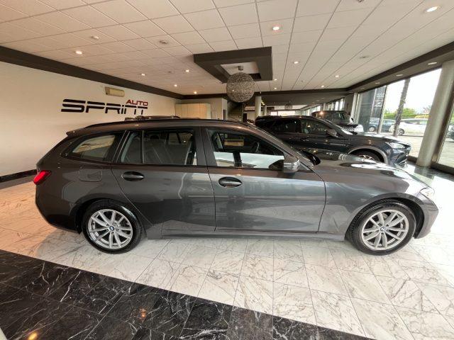 BMW 318 iA Touring Business Advantage StepTronic 156cv