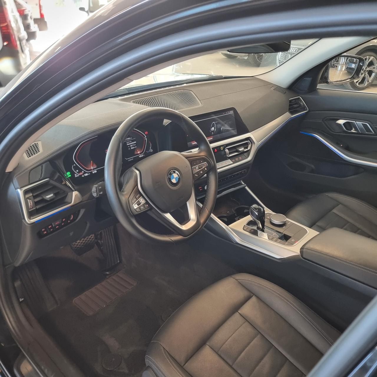 Bmw 318d 48V Touring Luxury - Pelle - Navy