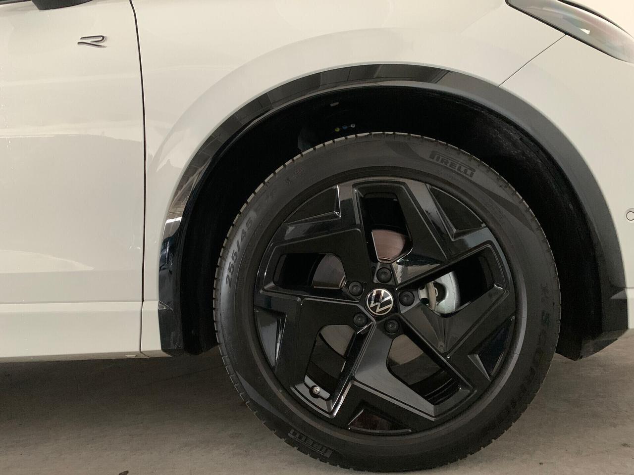 Volkswagen Tiguan R-Line eTSI GARANZIA UFFICIALE 2028