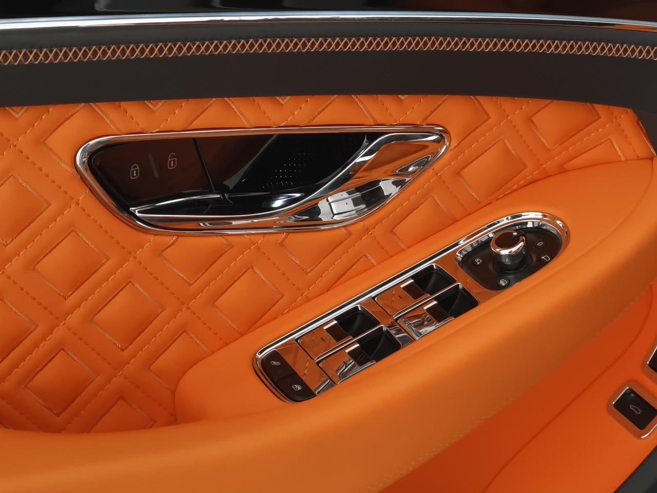 Bentley Continental GTC 550cv First Edition