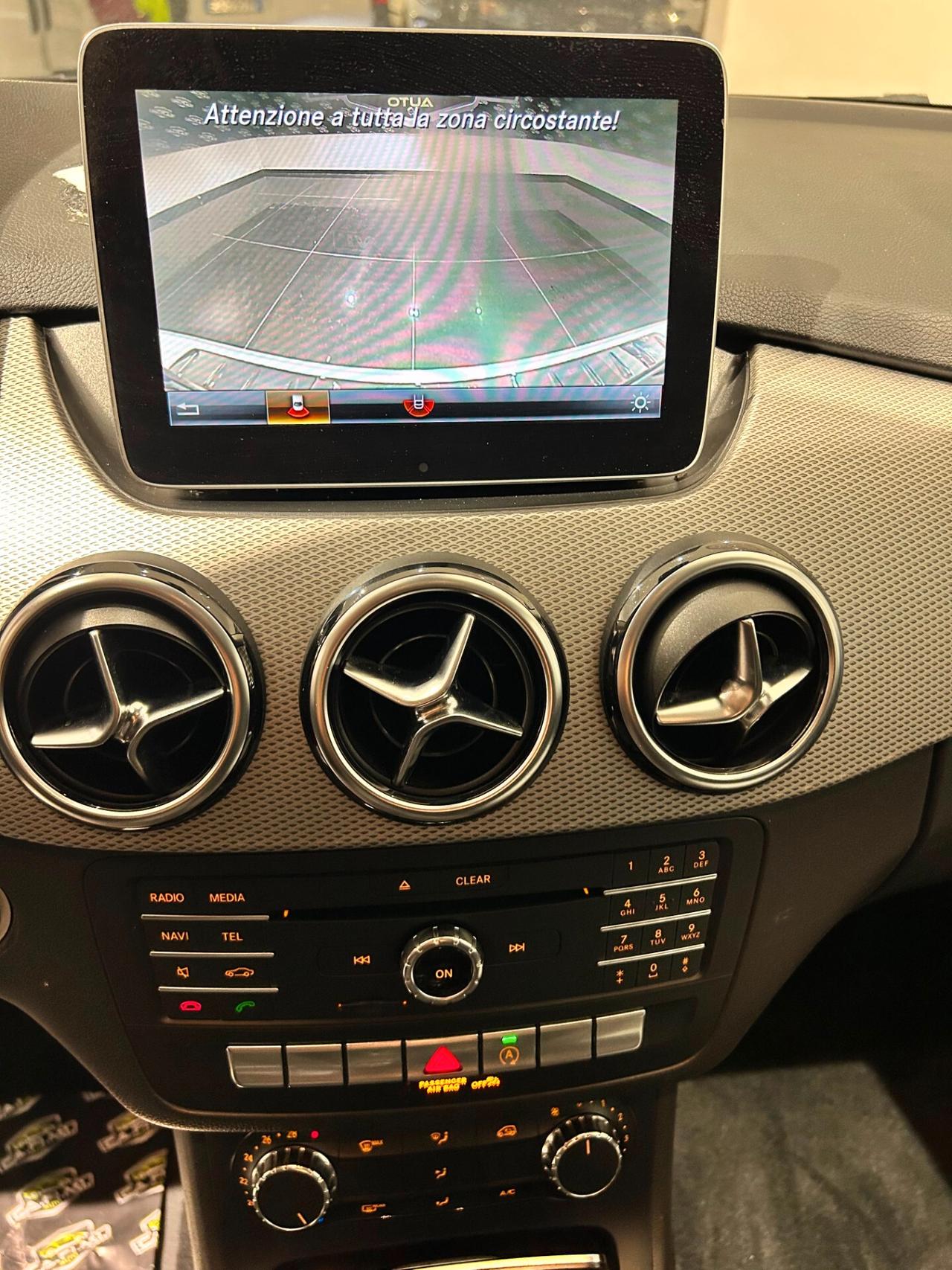 Mercedes-benz B 180 d Premium