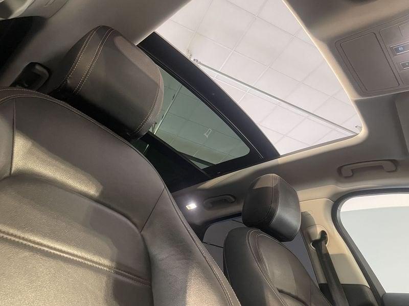 Jaguar F-Pace 3.0d V6 300 CV AWD aut. First Edition