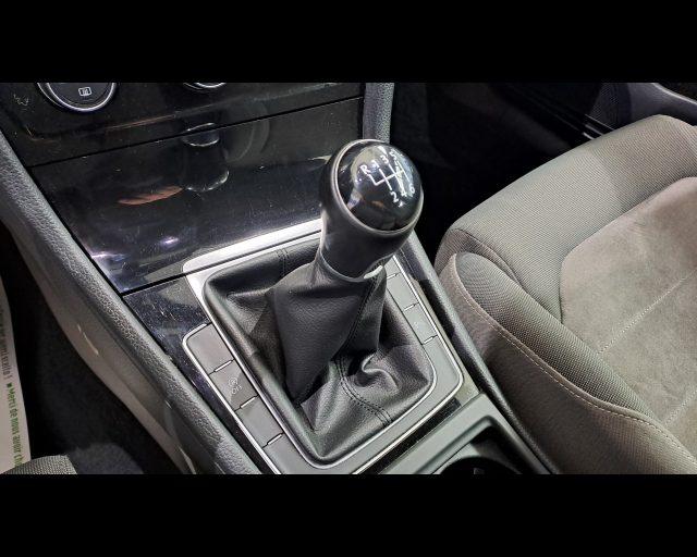 VOLKSWAGEN Golf 5p 2.0 tdi Highline Executive 150cv E6