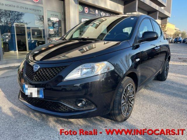 LANCIA Ypsilon 1.0 FireFly 5p S&S Hybrid Maryne NEOPATENTATI