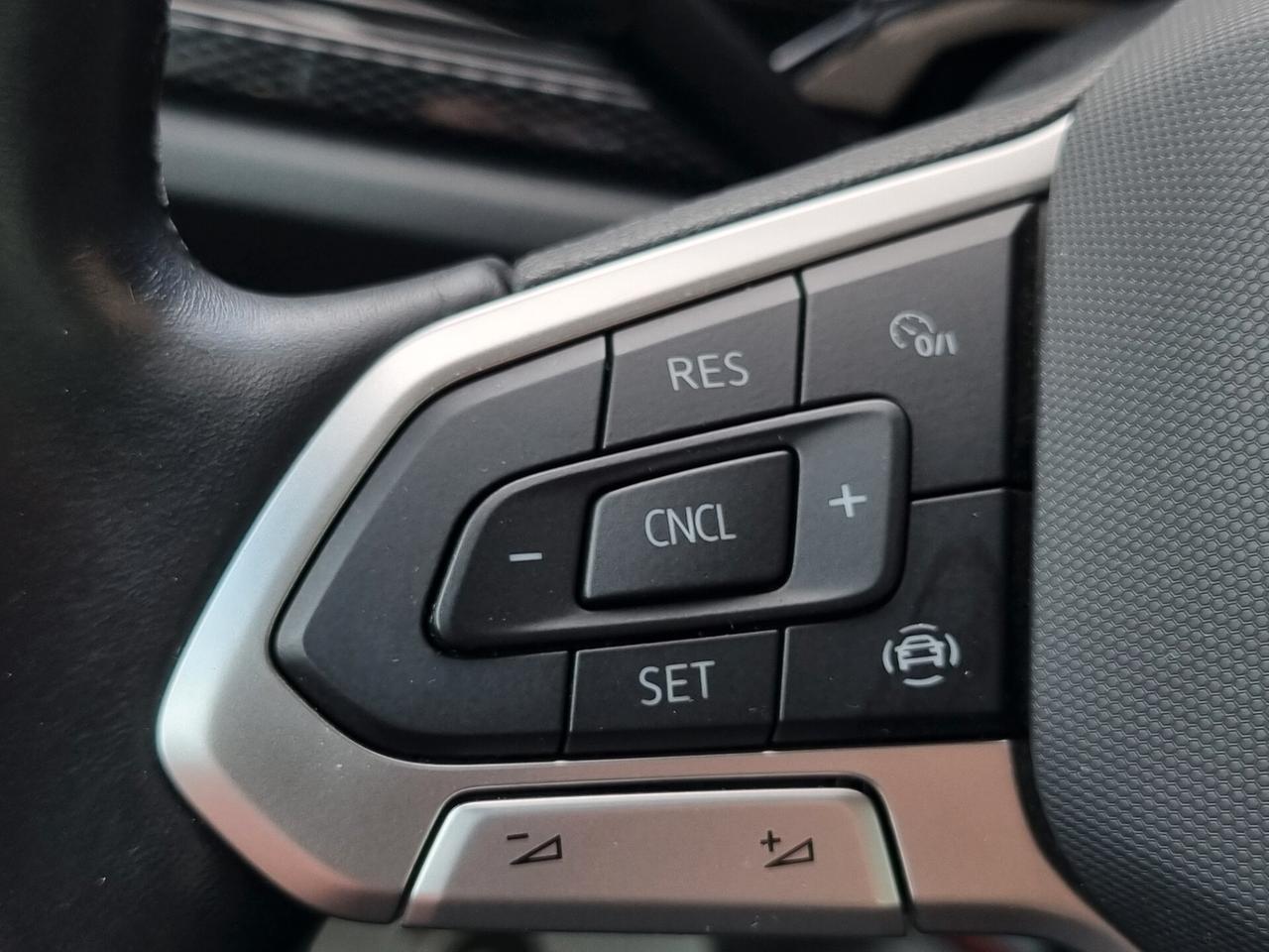 Volkswagen Polo VI 2022 1.0 tsi Life 95cv