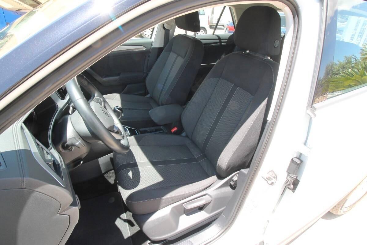 Volkswagen T-Roc 1.0 TSI Life 110cv | 2022