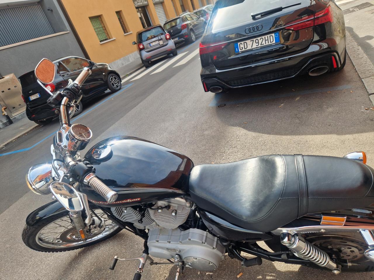 - XL 883 custom solo 14000km tagliando completo appena fatto