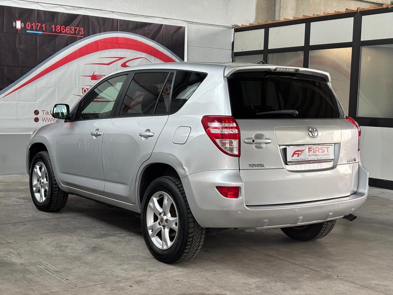 Toyota RAV 4 RAV4 Crossover 2.2 D-4D 150 CV DPF Luxury