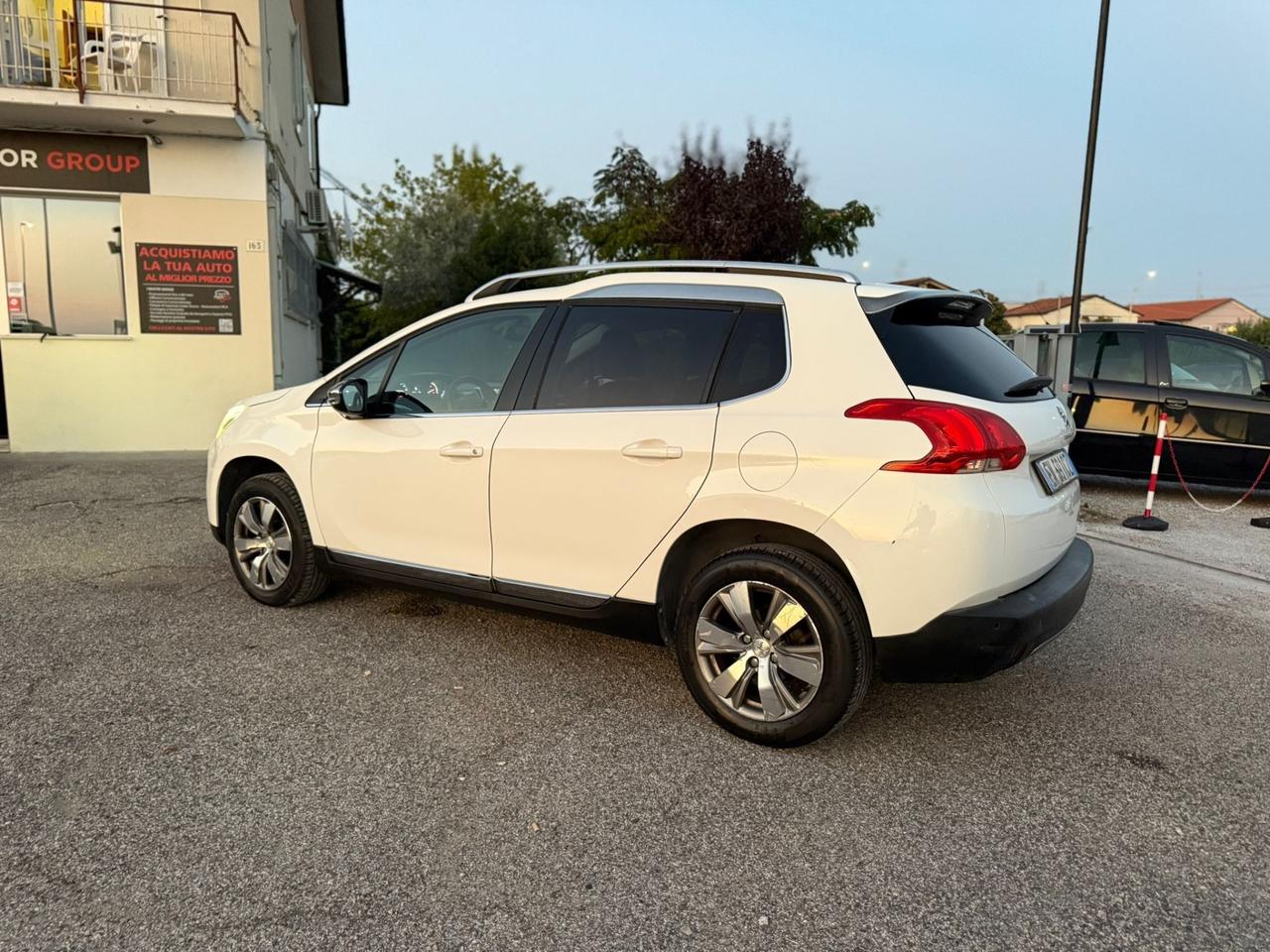 Peugeot 2008 1.2 VTi 82CV Allure NEOPATENTATI