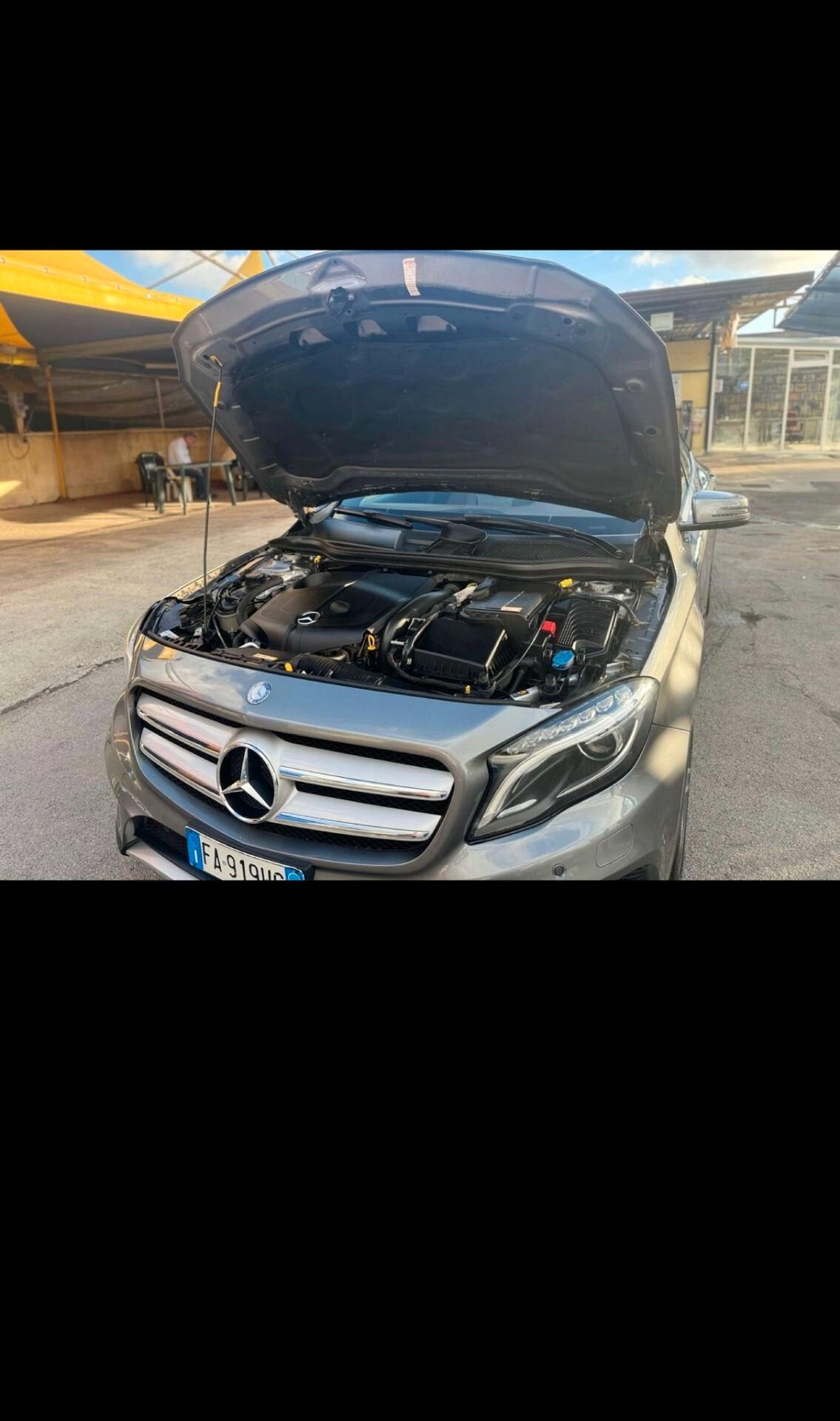 Mercedes-benz GLA 200 d Automatic Premium