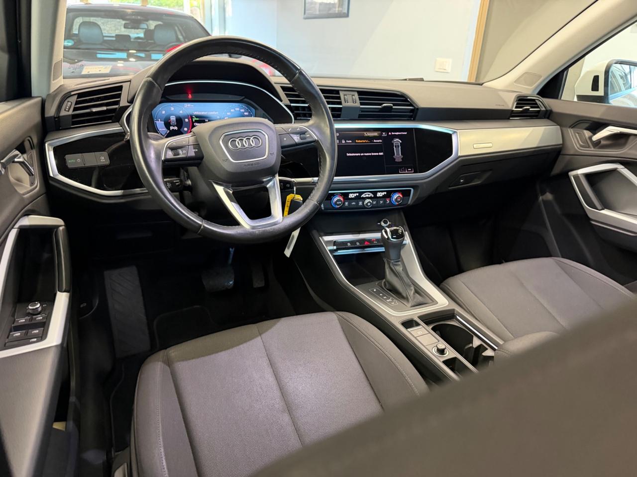 Audi Q3 35 TDI S tronic Business Advanced