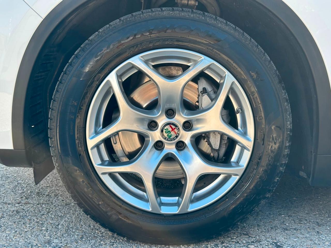 Alfa Romeo Stelvio 2.2 TD 160CV Business AT8 RWD