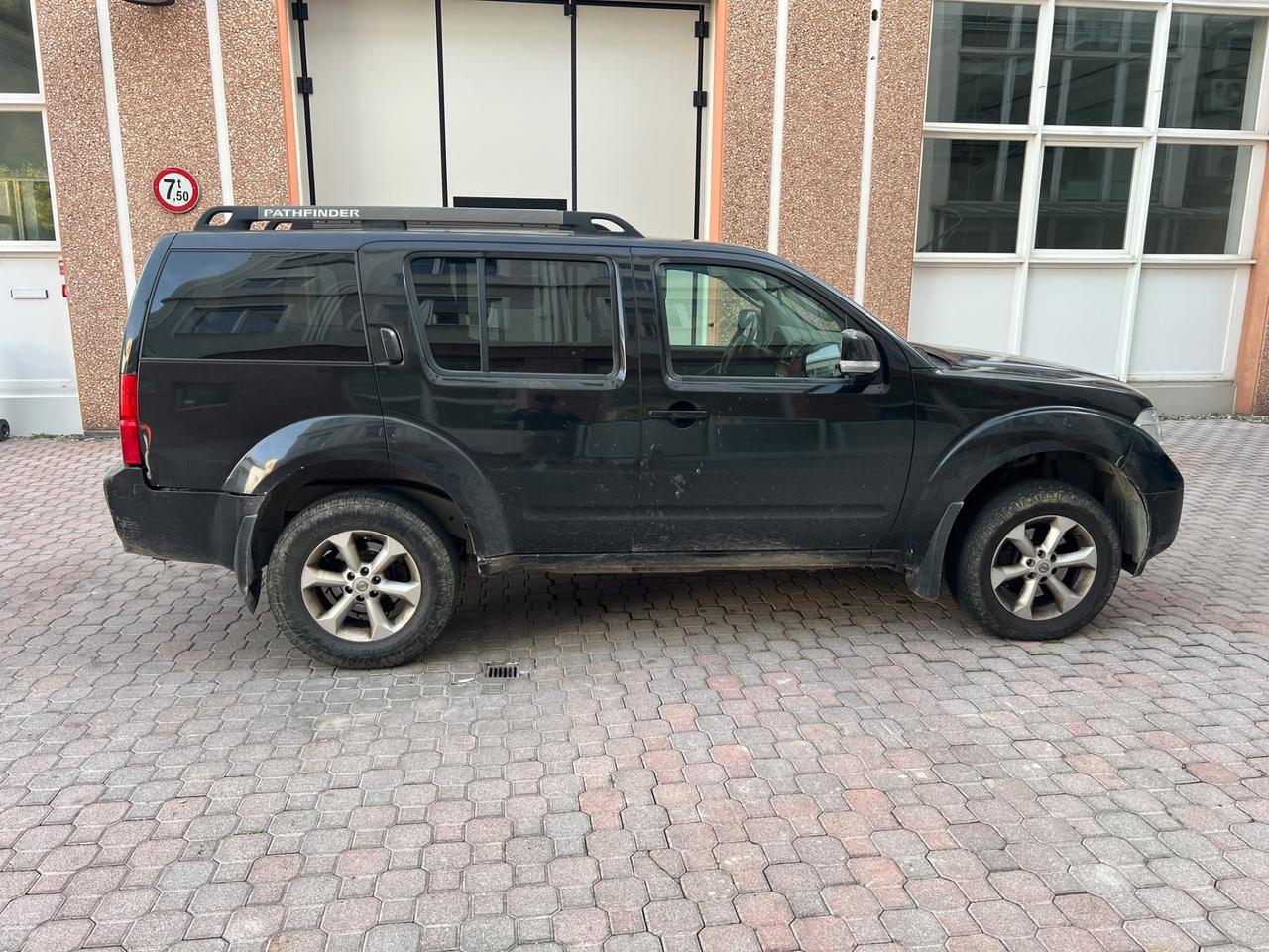 Nissan Pathfinder 2.5 dCi Sport Platinum