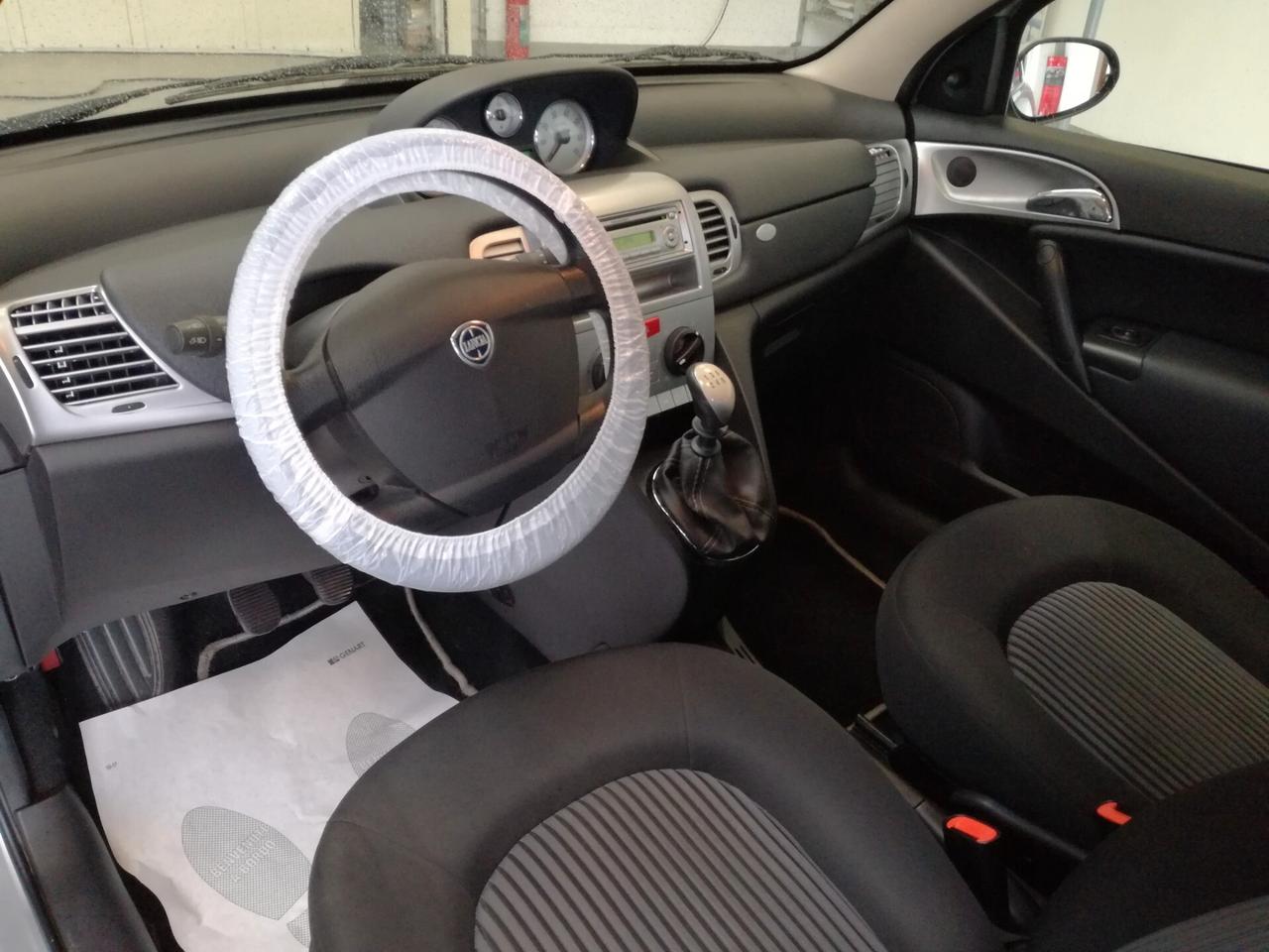 Lancia Ypsilon 1.2 OK NEOPATENTATI