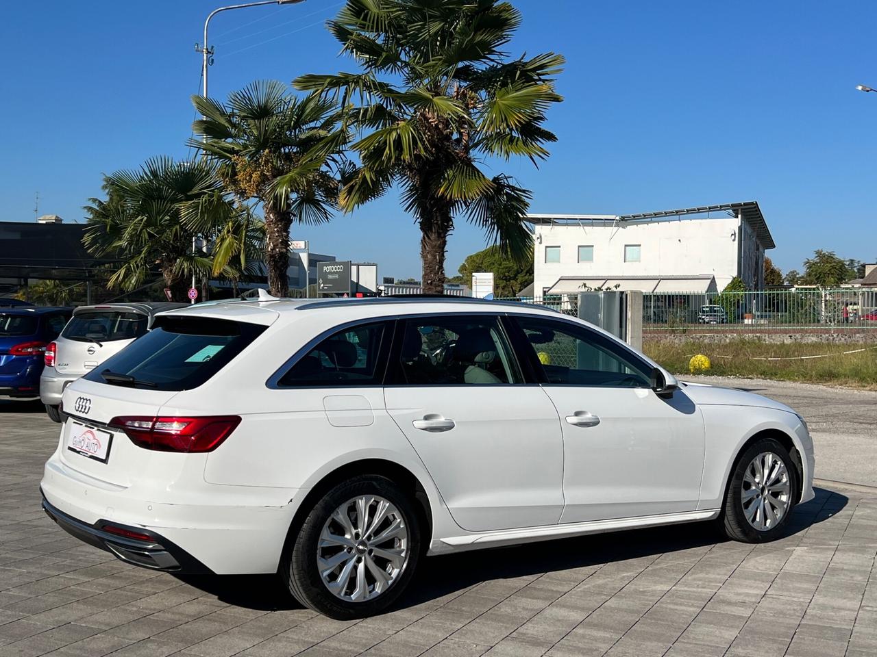 Audi A4 Avant 40 TDI S tronic Business Advanced