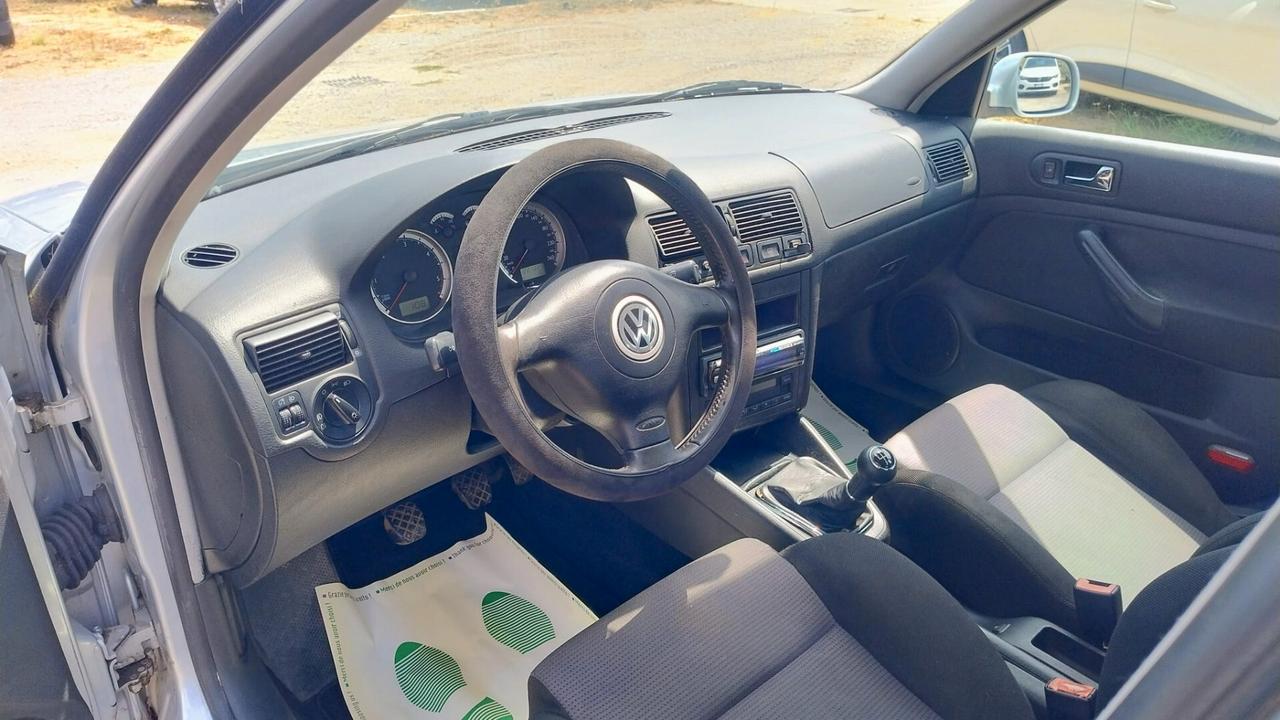 Volkswagen Golf 1.9 TDI 101 CV 5 Porte Comfortline