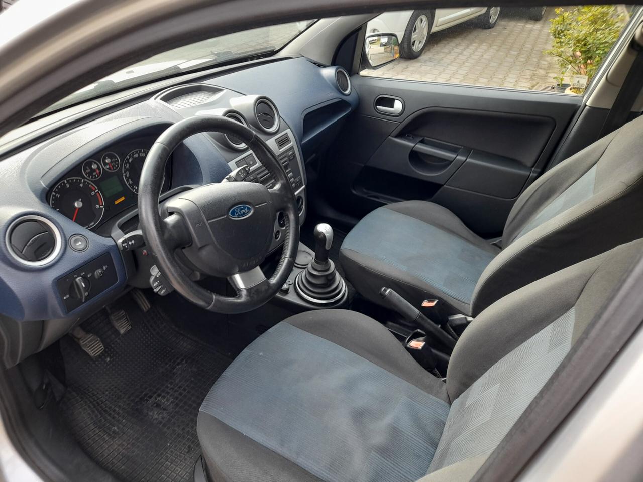 Citroen C3 1.1 GPL 5 PORTE ANNO 2010